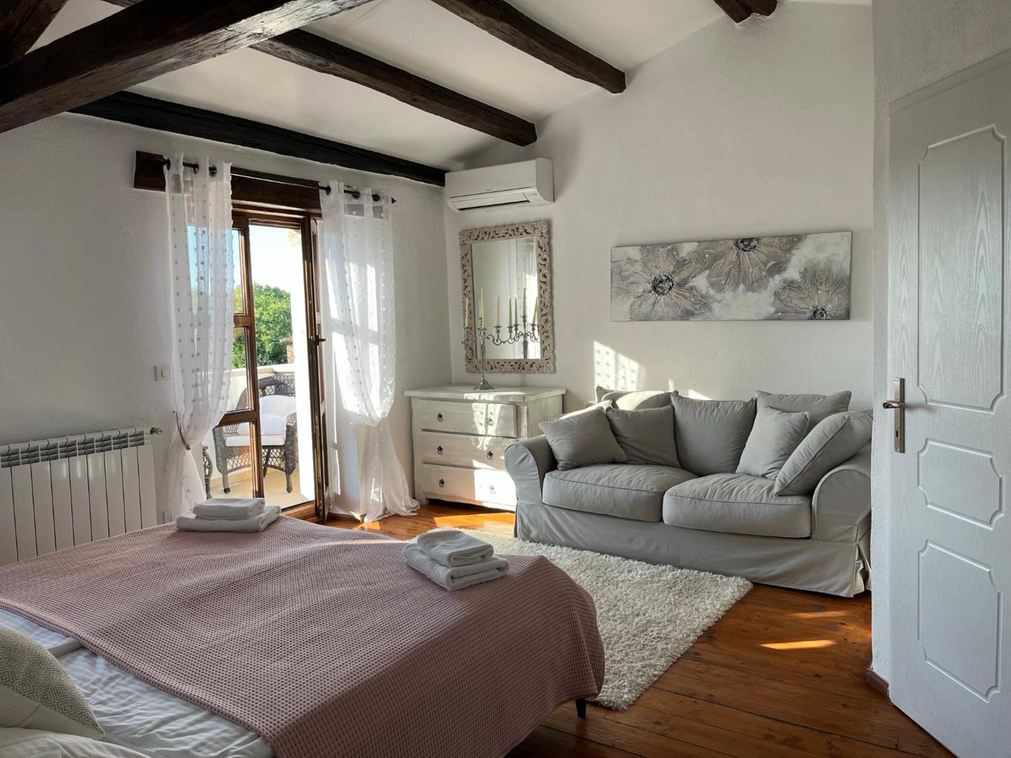Villa Isabella - Ruheoase Poreč Buitenkant foto
