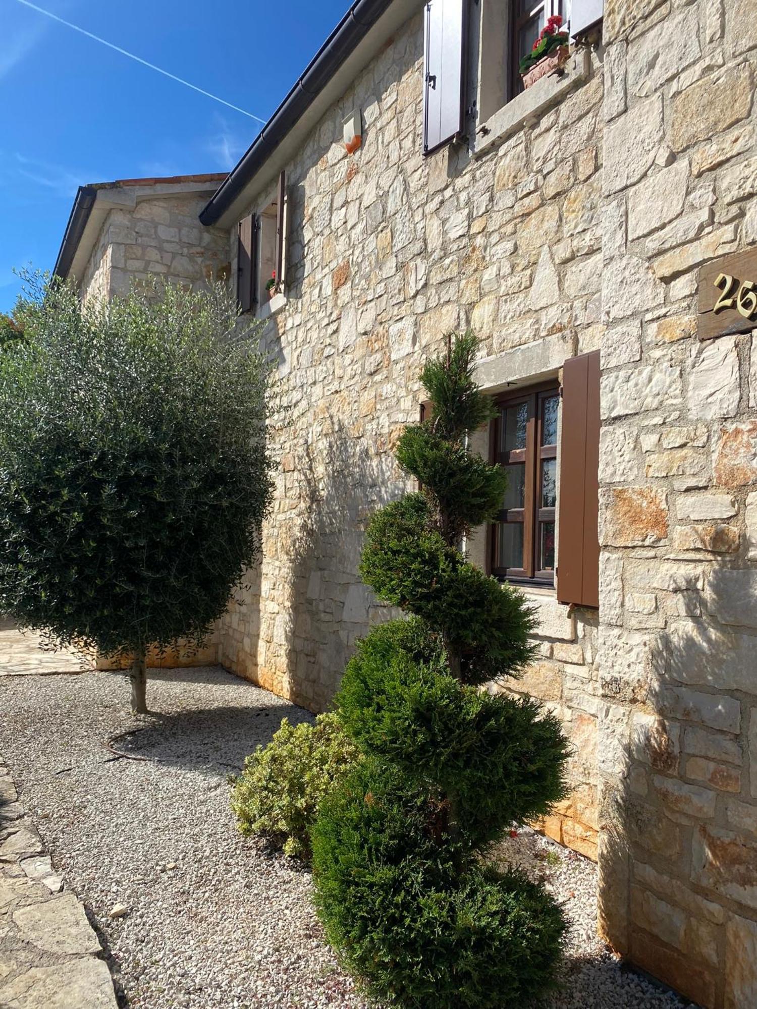 Villa Isabella - Ruheoase Poreč Buitenkant foto